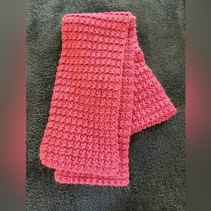 ❄️Hand Made Pink Crochet Scarf